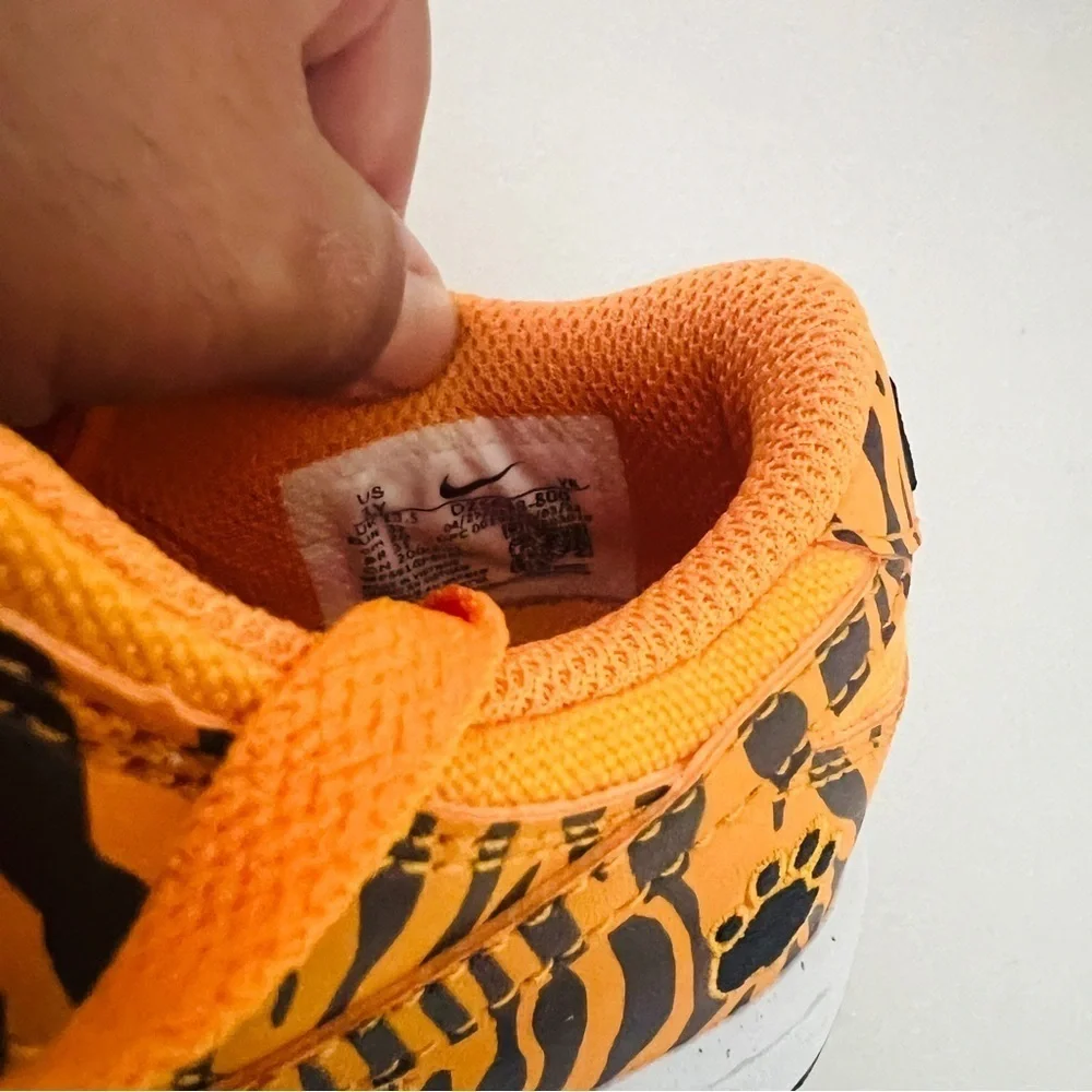 Nike Dunk Low Next Nature PS 1Y Kumquat Tiger Stripes DZ5633-800 EUC In Box